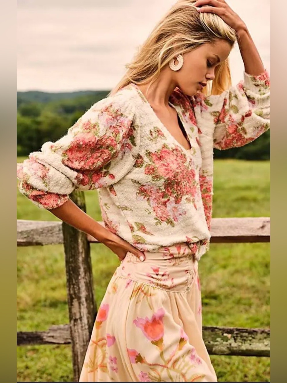 Free People Bed Of Roses Sweater Large NWT